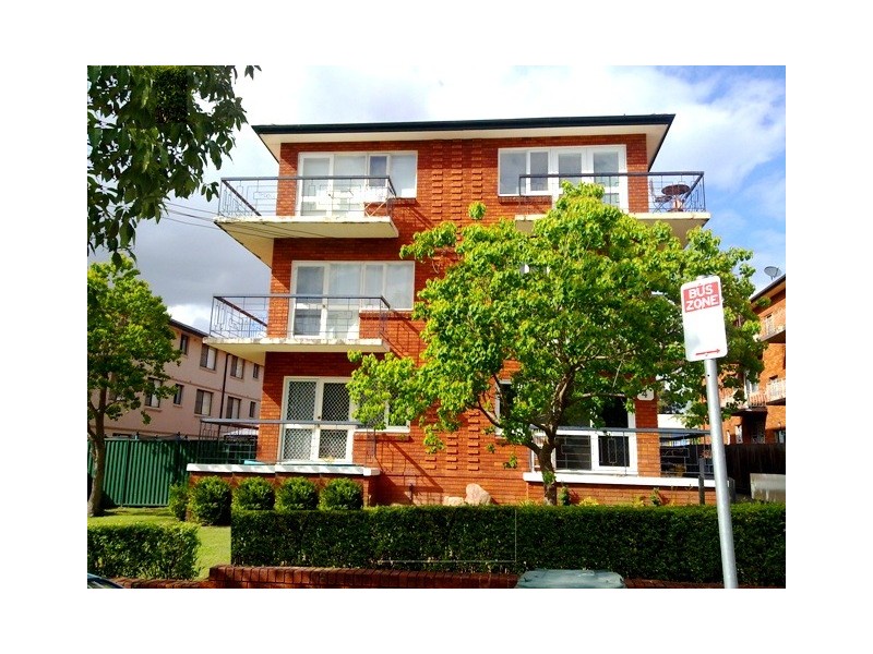 10/4 Calliope Street, Guildford NSW 2161