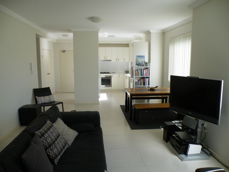 2/7a Pitt Street, Parramatta NSW 2150