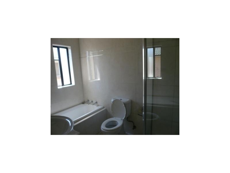 29-30 Parkside Lane, Westmead NSW 2145