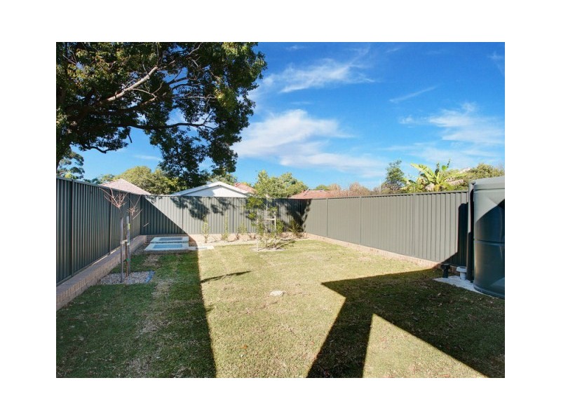 18 Balmoral Rd, Northmead NSW 2152