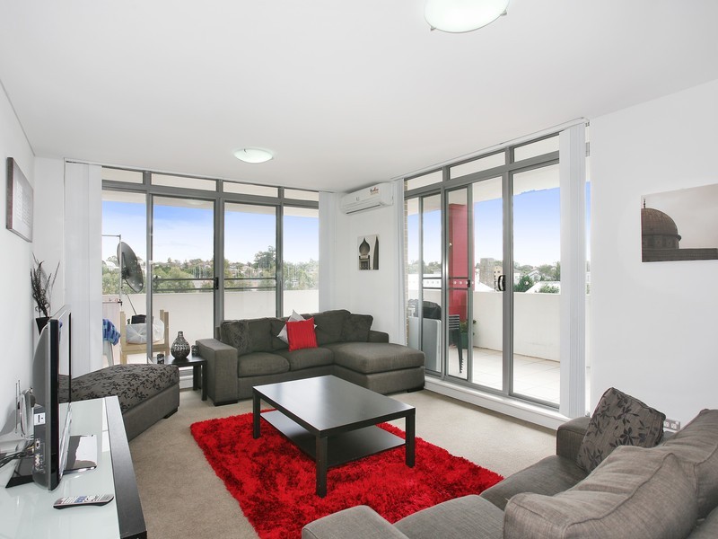 40/28 Brickworks Drive, Merrylands NSW 2160