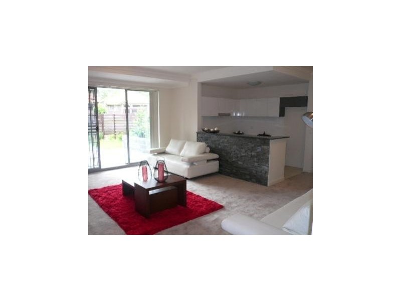 2/205-207  William Street, Granville NSW 2142