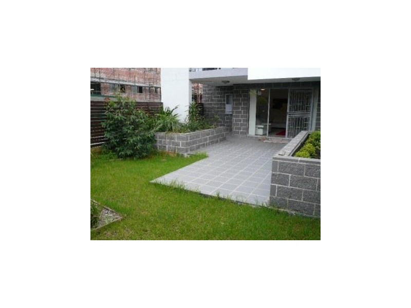 2/205-207  William Street, Granville NSW 2142