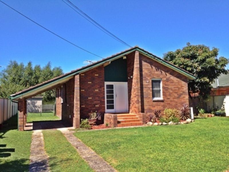 9 Huon Cresent, Holsworthy NSW 2173