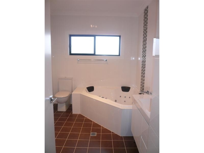 49A Birdwood Rd, Georges Hall NSW 2198