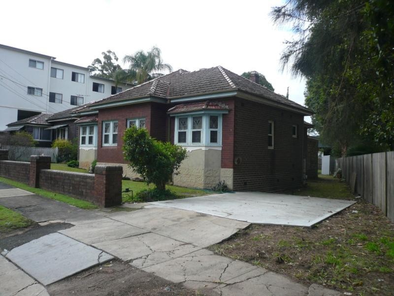 14 Howard Avenue, Northmead NSW 2152