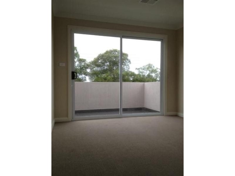 4 Steele Street, Mays Hill NSW 2145