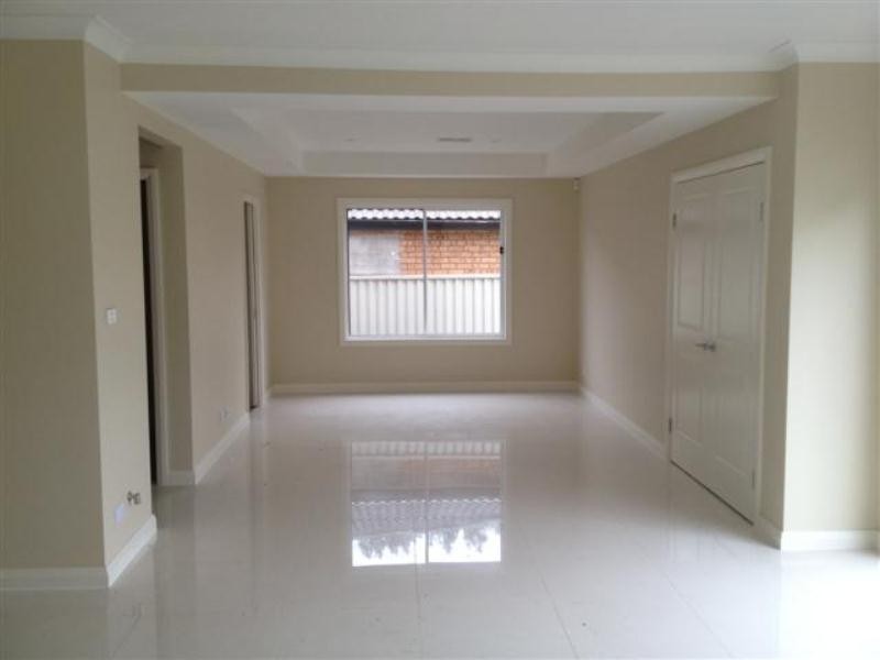 4 Steele Street, Mays Hill NSW 2145