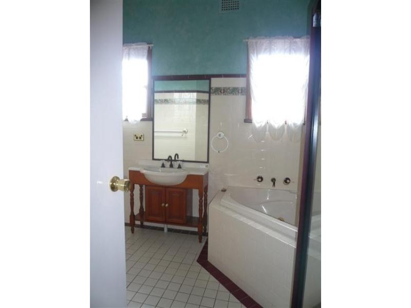 172 Great Western Highway, Westmead NSW 2145