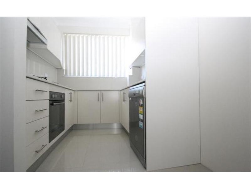 128 Woodville Road, Merrylands NSW 2160