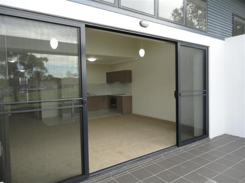 8/6-10 Kippax Street, Greystanes NSW 2145