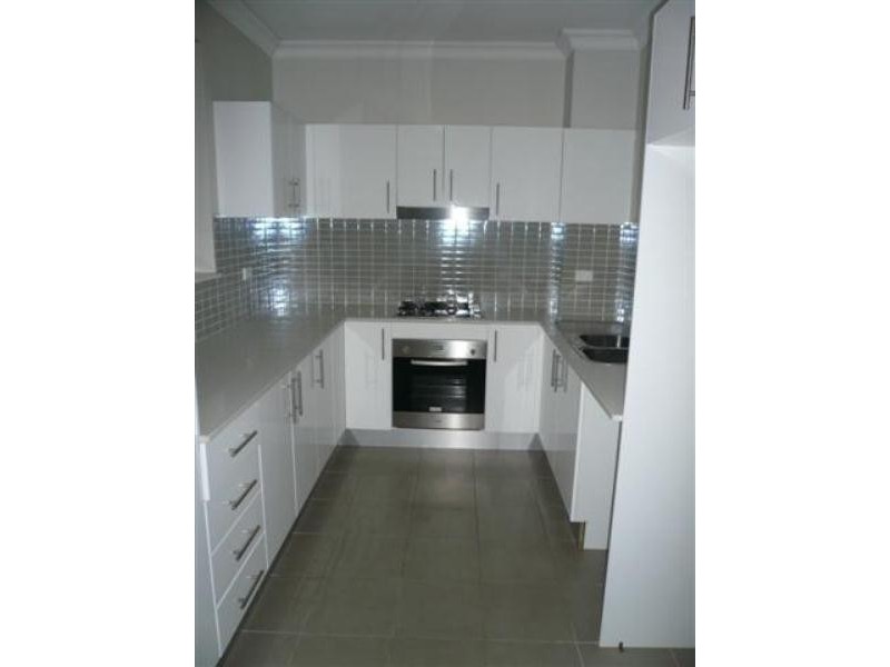 32-34 Mons Road, Westmead NSW 2145