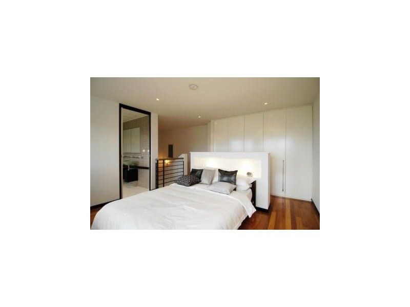 71-73 Donnison Street, Gosford NSW 2250