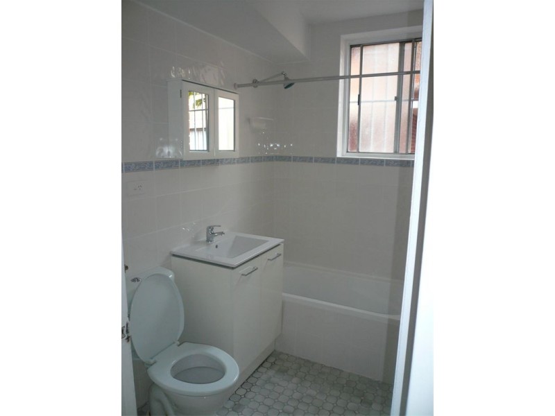 16 The Trongate, Granville NSW 2142