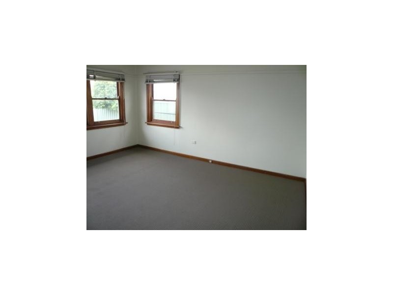 13 Kliens Road, Northmead NSW 2152