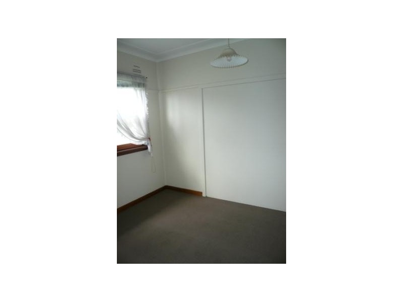 13 Kliens Road, Northmead NSW 2152