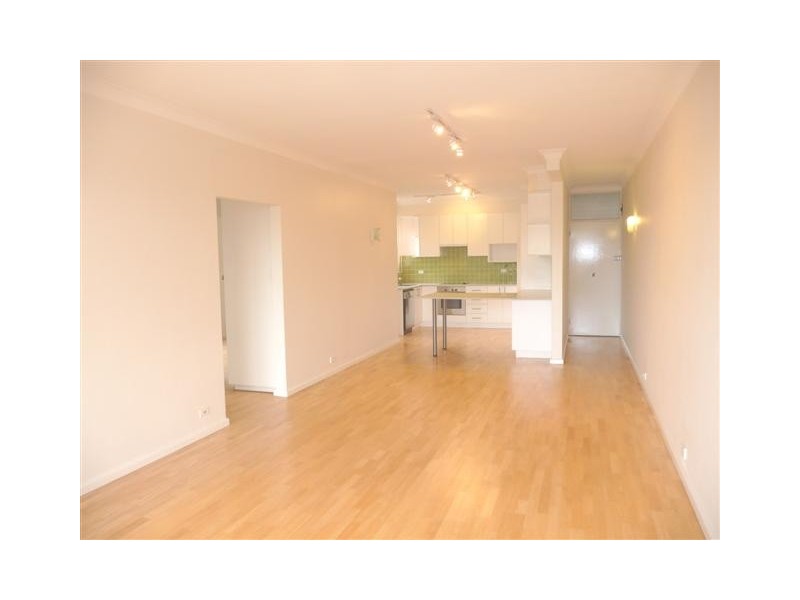8/18  Roscoe Street, Bondi NSW 2026
