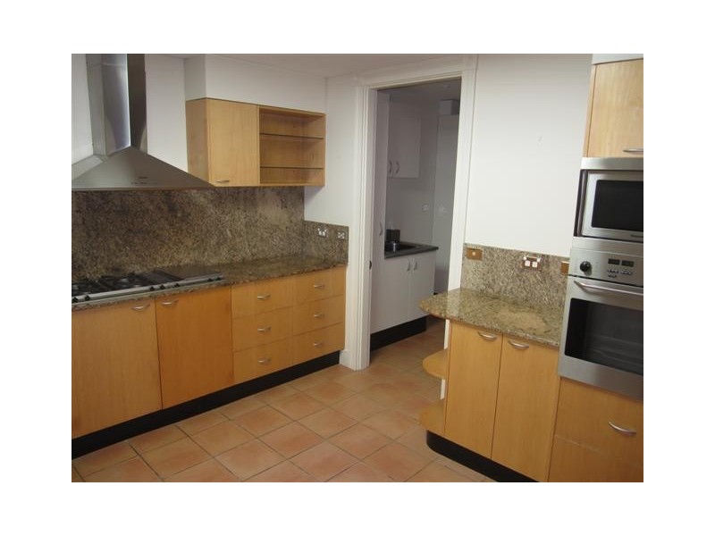 23 Drumalbyn Rd, Bellevue Hill NSW 2023