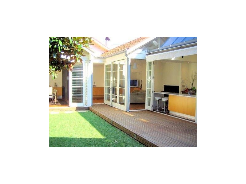 18 Arnold Street, Queens Park NSW 2022