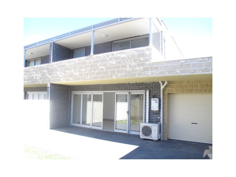 28 Edgehill Road, Carlton NSW 2218