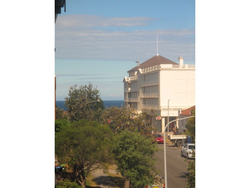 27 Beach Road, Bondi Beach NSW 2026