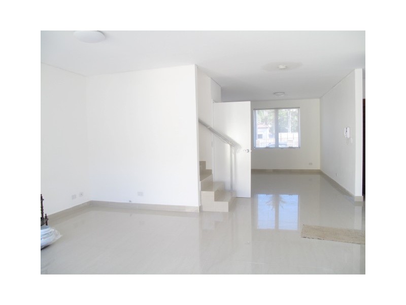 28 Edgehill Road, Carlton NSW 2218