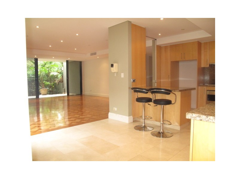 2/31 Manning Road, Double Bay NSW 2028