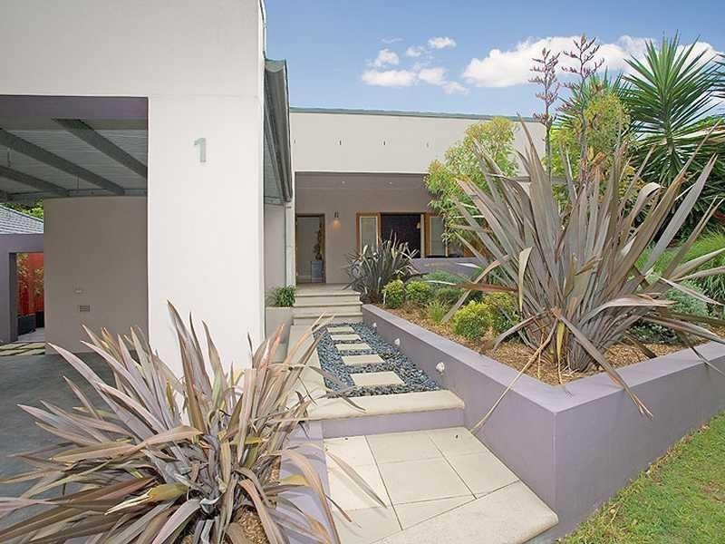 1 Rutland Avenue, Castlecrag NSW 2068