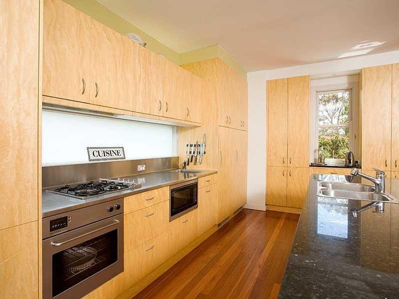 1 Rutland Avenue, Castlecrag NSW 2068