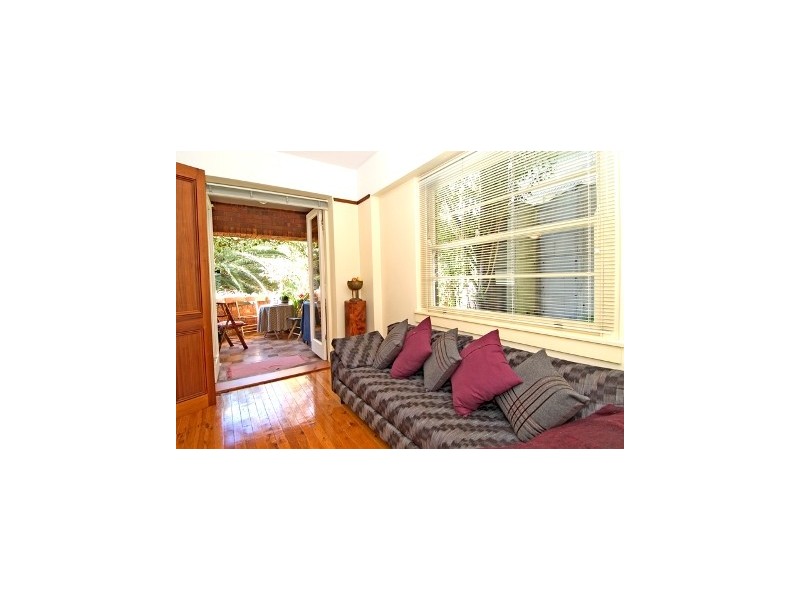 15/6  Ithaca Road, Elizabeth Bay NSW 2011