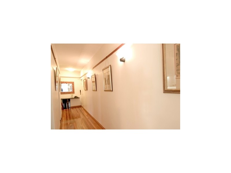 15/6  Ithaca Road, Elizabeth Bay NSW 2011