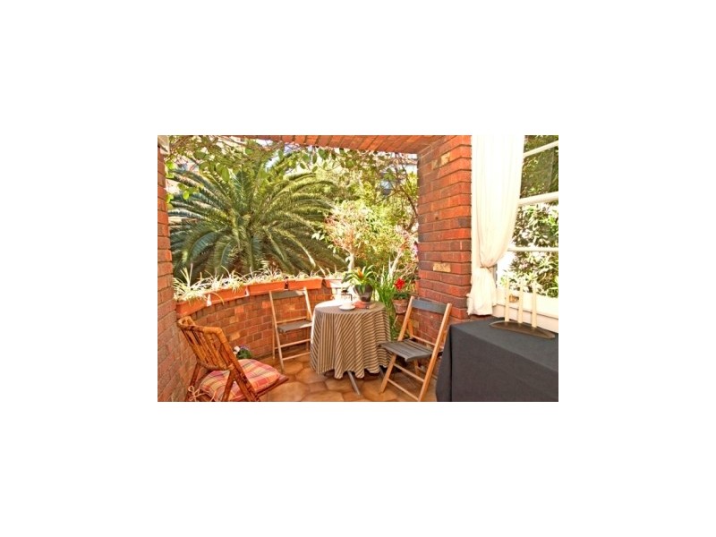 15/6  Ithaca Road, Elizabeth Bay NSW 2011