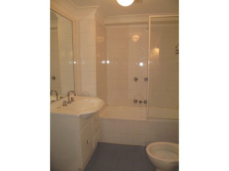 120/30 COPE STREET MAIN ENTRANCE IS 199 REGENT ST, Redfern NSW 2016