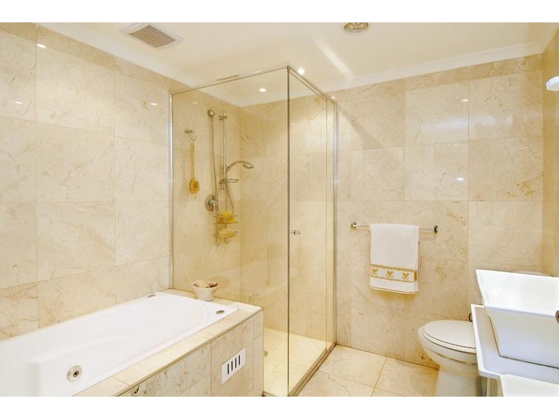 2/30 Penkivil Street, Bondi NSW 2026