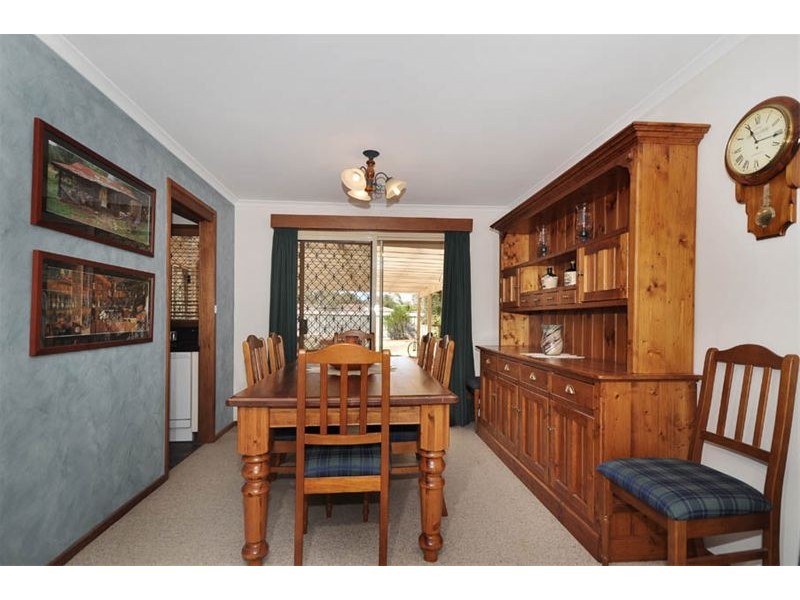 11 Kneebone Street, Bonython ACT 2905