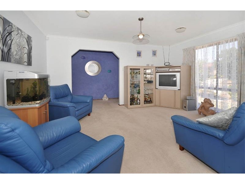 54 Rischbieth Crescent, Gilmore ACT 2905