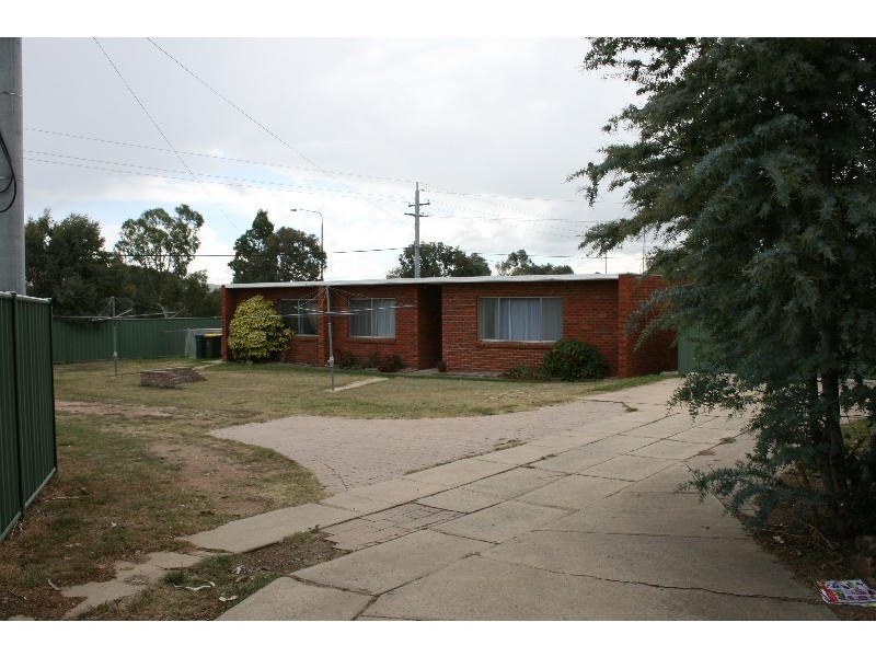 25  McCubbin Street, Weston ACT 2611