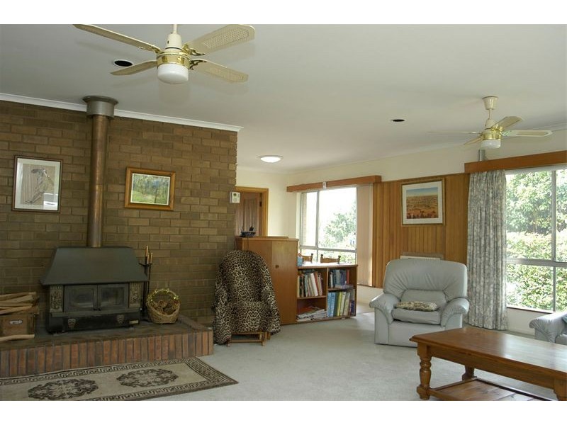 4 Valder Place, Farrer ACT 2607