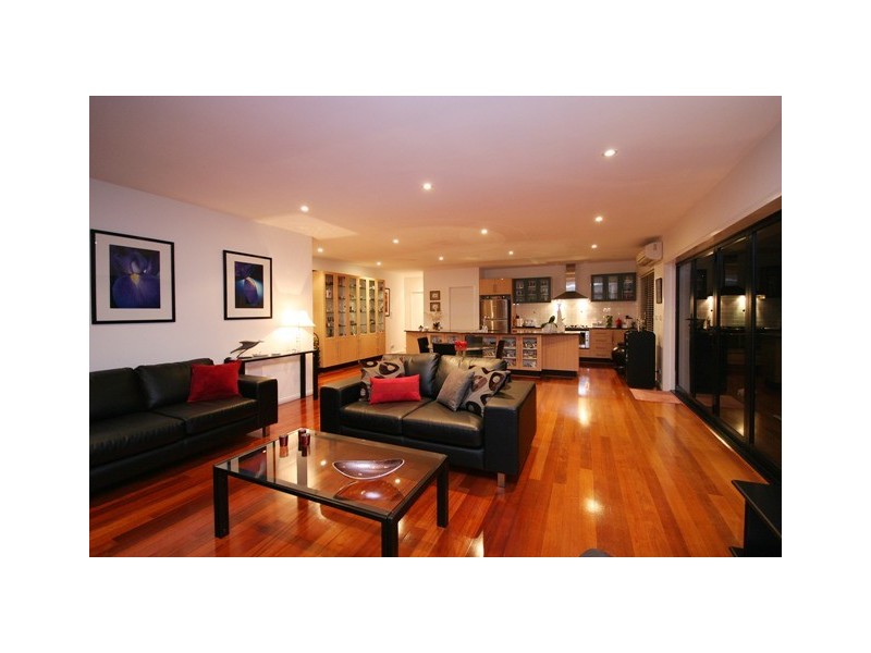 132 Hopetoun Circuit, Yarralumla ACT 2600