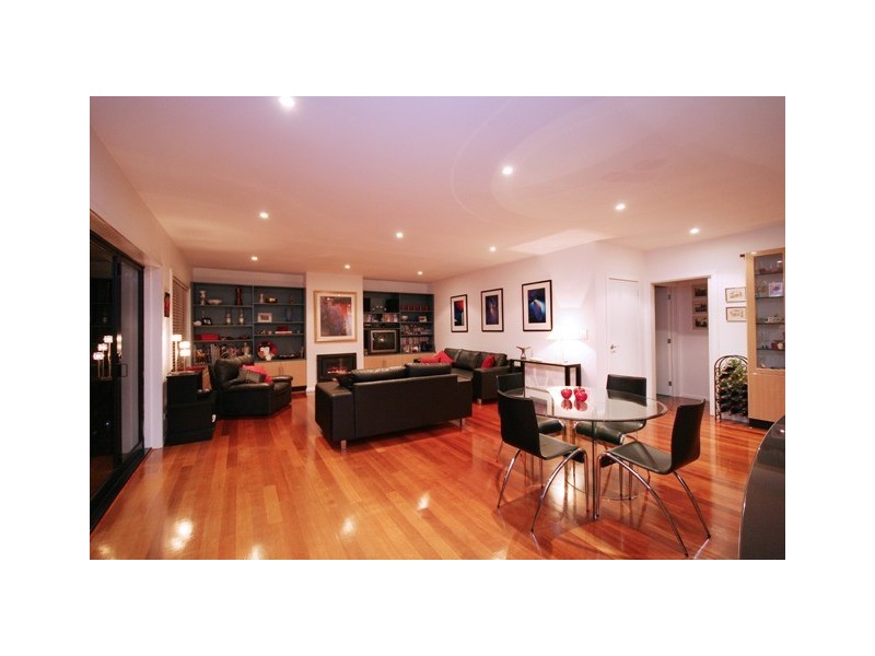 132 Hopetoun Circuit, Yarralumla ACT 2600