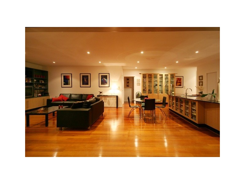 132 Hopetoun Circuit, Yarralumla ACT 2600