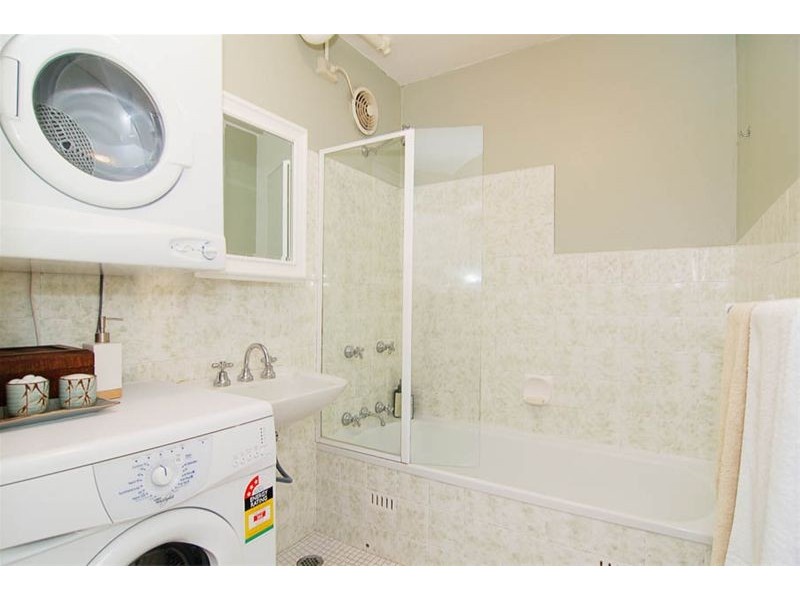 9/6  Edmondson Street, Campbell ACT 2612