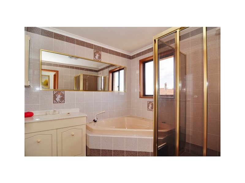 55  Sassafras Circuit, Queanbeyan NSW 2620