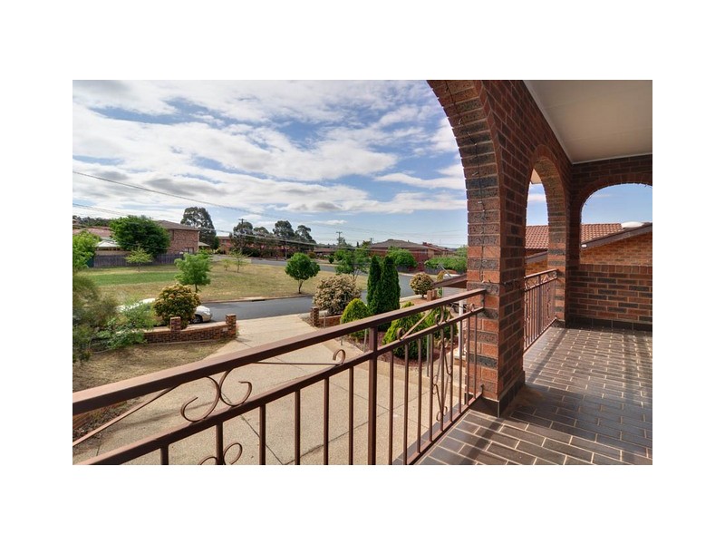 55  Sassafras Circuit, Queanbeyan NSW 2620