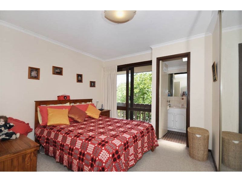 26 English Court, Swinger Hill ACT 2606