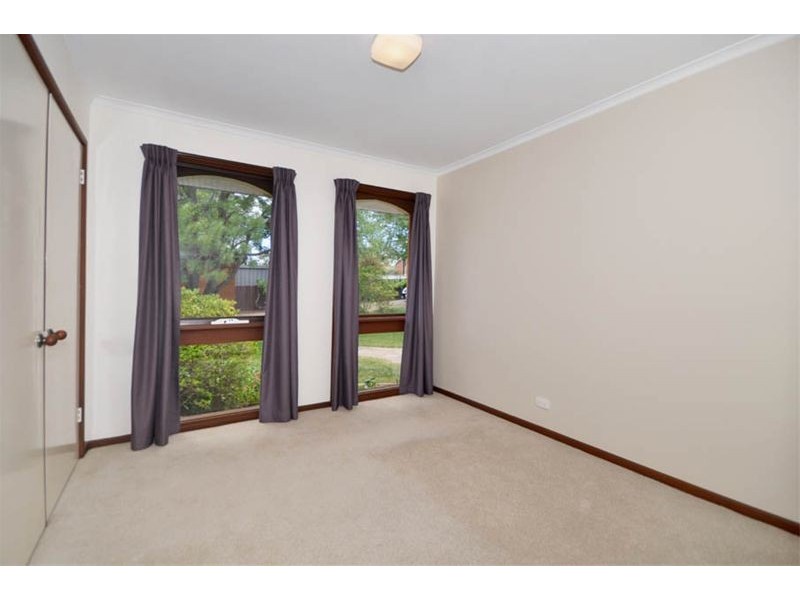 5 Sewell Place, Macgregor ACT 2615