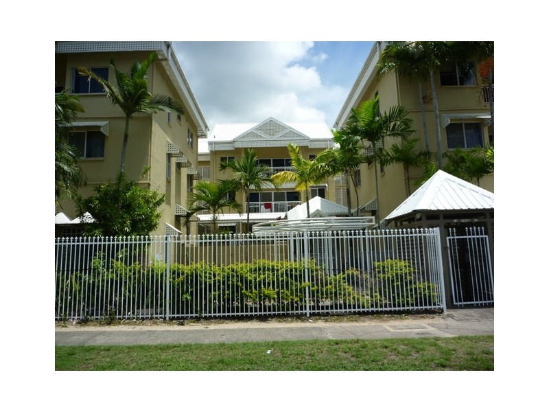 18/14 Upward Street, Cairns QLD 4870