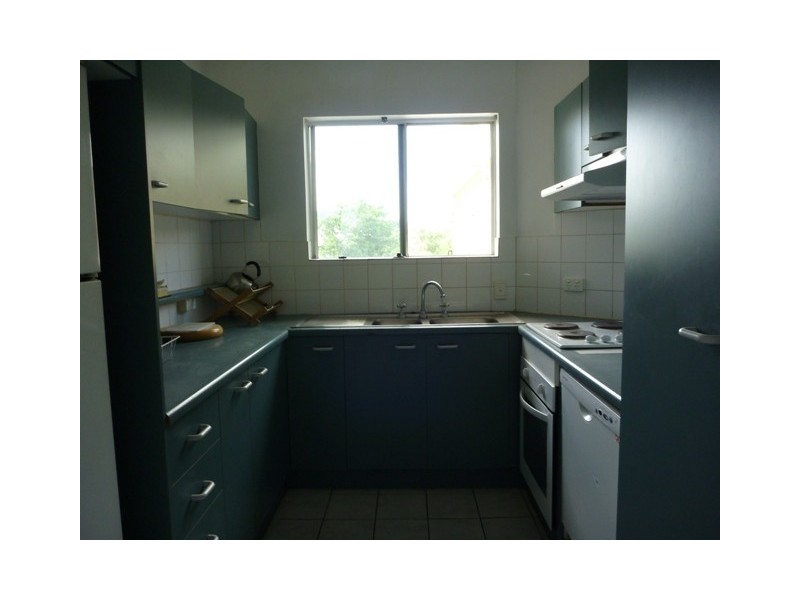 18/14 Upward Street, Cairns QLD 4870