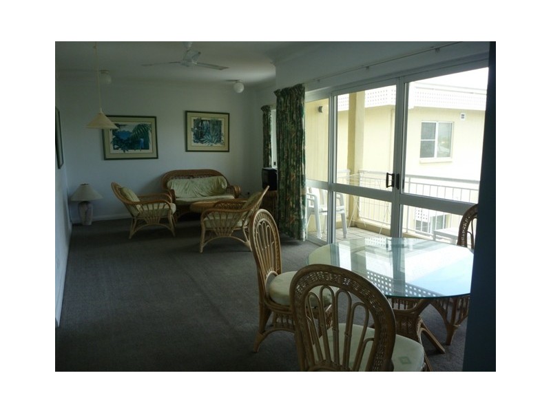 18/14 Upward Street, Cairns QLD 4870