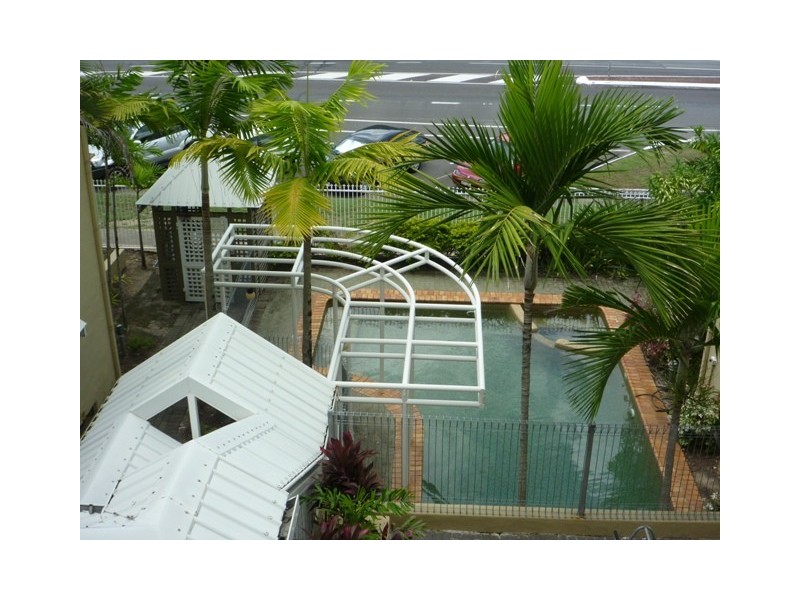 18/14 Upward Street, Cairns QLD 4870